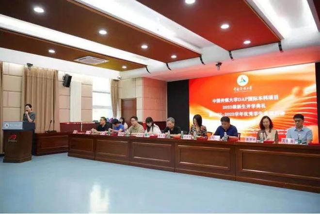 九游娱乐文化：【提醒】美术生担心滑档退档？这次“补报”还有机会逆袭211双一流大学！！(图2)