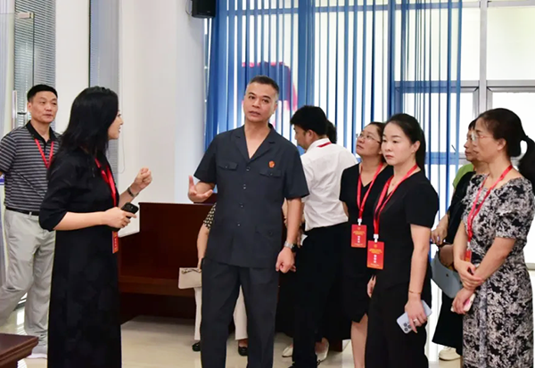 九游娱乐文化：监督不走过场！人大代表“沉浸式”打卡法院都看了啥说了啥？(图2)