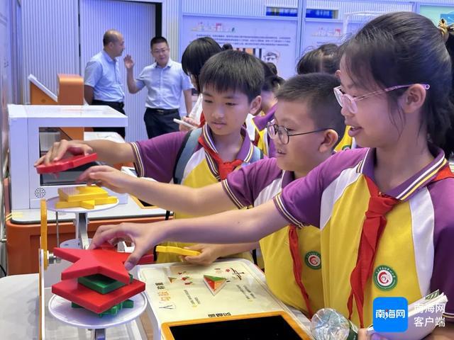 2024年中国流动科技馆海南巡展在文昌举办面向社会公众免费开放(图2)