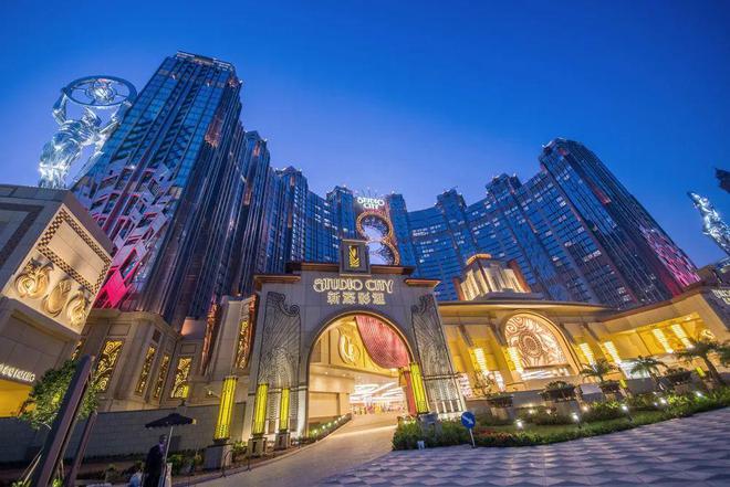 易科国际为澳门新濠影汇互动多媒体注入生命力！(图1)