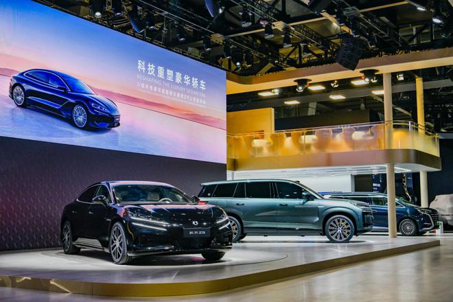 九游娱乐：腾势携超强产品矩阵登陆2024广州车展科技新豪华重塑市场格局(图2)