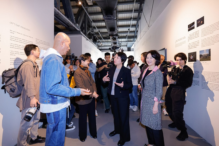 九游娱乐：美高梅主办蔡国强AI模型cAI™全球首次个展《c™：灵魂扫描》亮相妈阁塘片区(图2)