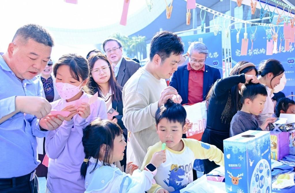 打卡普法“宪”场！广东举行“宪法宣传周”省级宪法宣传主场活动(图2)