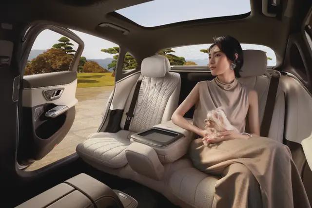 奔驰2024：豪华的内核被智能扩写(图3)