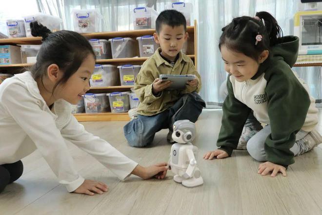 回眸2024风劲！帆满！黄陵教育锐意改革成果绘卷逐新程(图4)