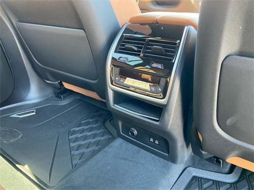 九游娱乐文化：2024款宝马X7进口版顶配天津港口最新售价优惠10万(图3)