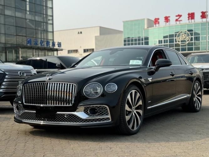 2024款宾利飞驰V8雅度版naim音响座椅刺绣宾利徽章最新价格(图2)