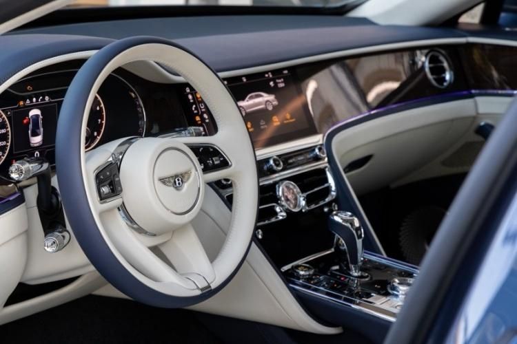 2024款中规宾利飞驰40TV8流星蓝亚麻白帝王蓝现车(图4)