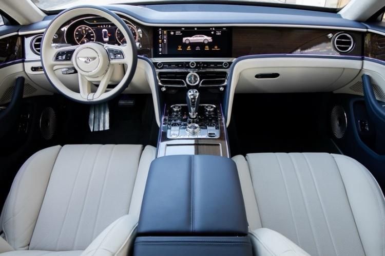 2024款中规宾利飞驰40TV8流星蓝亚麻白帝王蓝现车(图3)