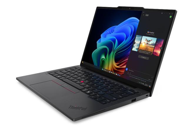 联想(00992)描绘出商业计算新蓝图：折叠3D、专属AI情绪伴侣、多屏…(图4)