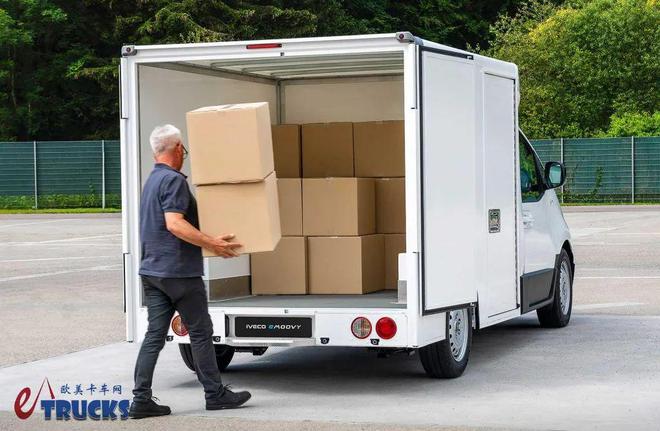 意大利+韩国混血胖头鱼外观依维柯eMoovy纯电动轻型商用车来袭实力几何?(图13)