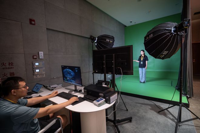 “掘金”VR大空间非易事！但宇宙猜想跑通了底层逻辑(图4)