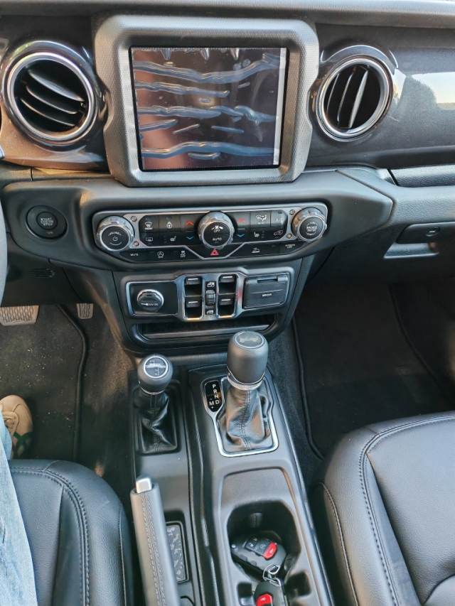 2024款jeep牧马人20T四门SportS现车运动版越野SUV(图5)