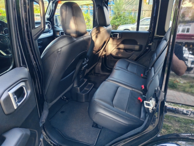 2024款jeep牧马人20T四门SportS现车运动版越野SUV(图6)