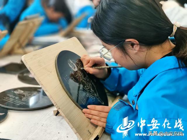 九游娱乐文化：中安宿说：一块石苍皴毓秀(图5)