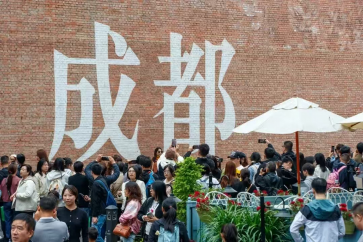 九游娱乐：新华网文化观察丨成都动漫产业崛起探秘(图4)