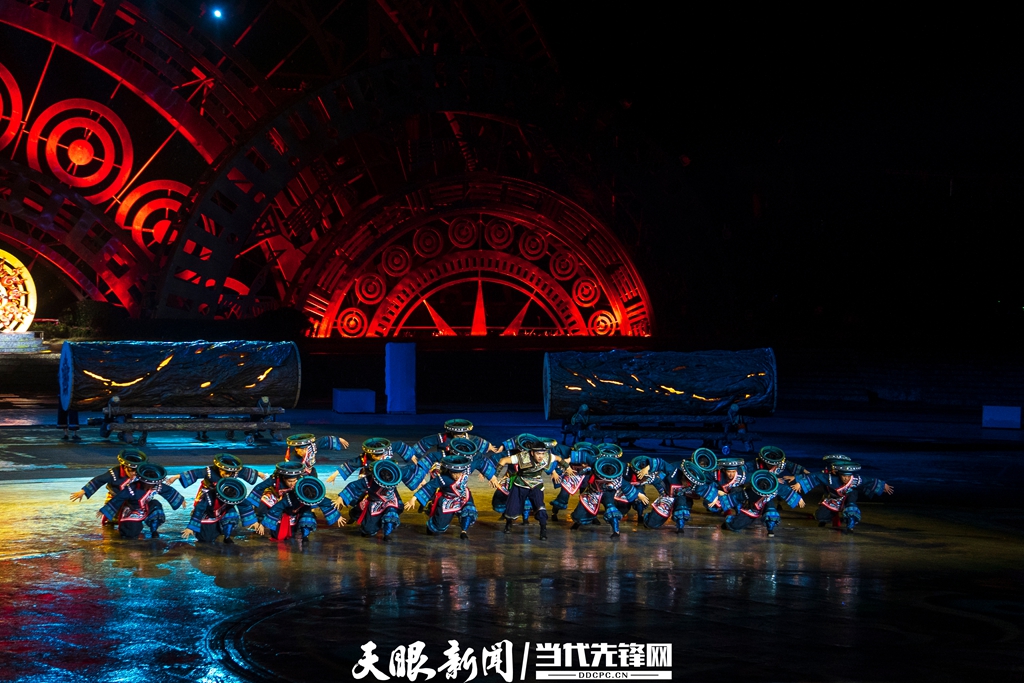 雷山千万级流量背后：《仰欧桑》灯光照亮的不止是舞台(图2)