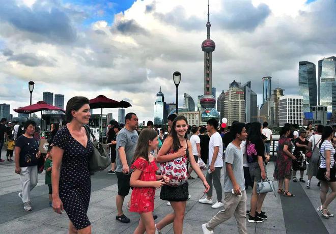 暴涨120%2500亿元大市场火了！这届年轻人真的很爱新中式！(图23)