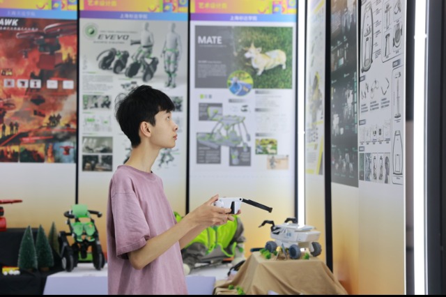 第十届“汇创青春”上海大学生文化创意作品展示活动举行