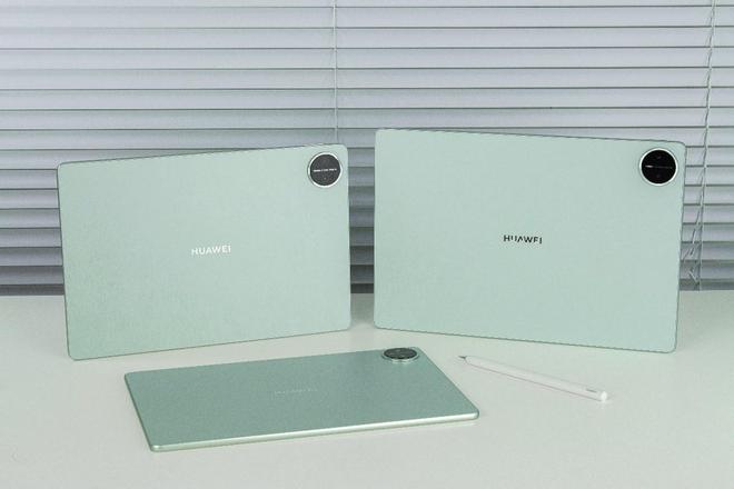 九游娱乐：华为2025天生会画数字创作大赛：科技赋能艺术人人都是艺术家(图3)