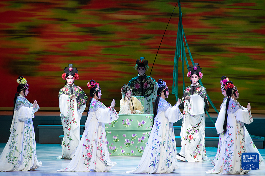 破圈融合：传统戏曲的青春进行时(图3)