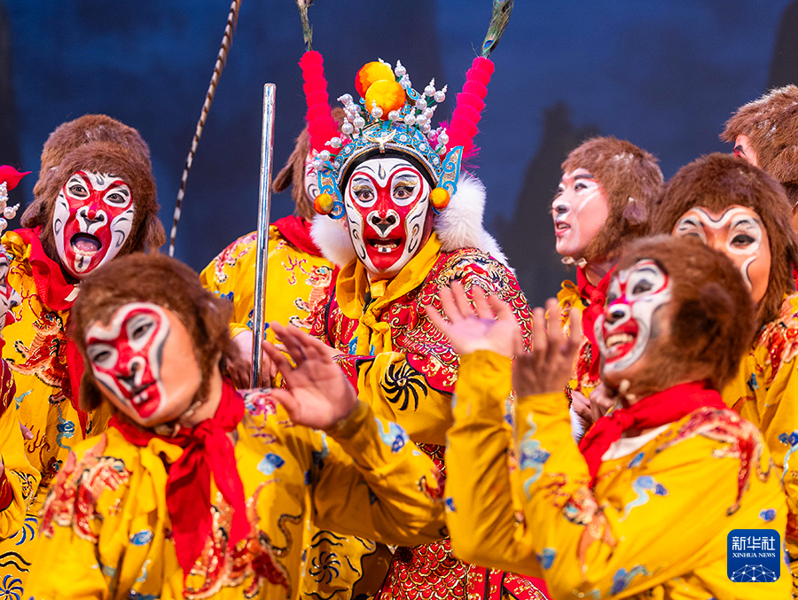 破圈融合：传统戏曲的青春进行时(图2)