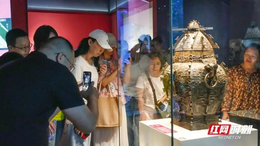 九游娱乐文化：观潮的螃蟹丨湖南文物为什么想“出差”(图6)