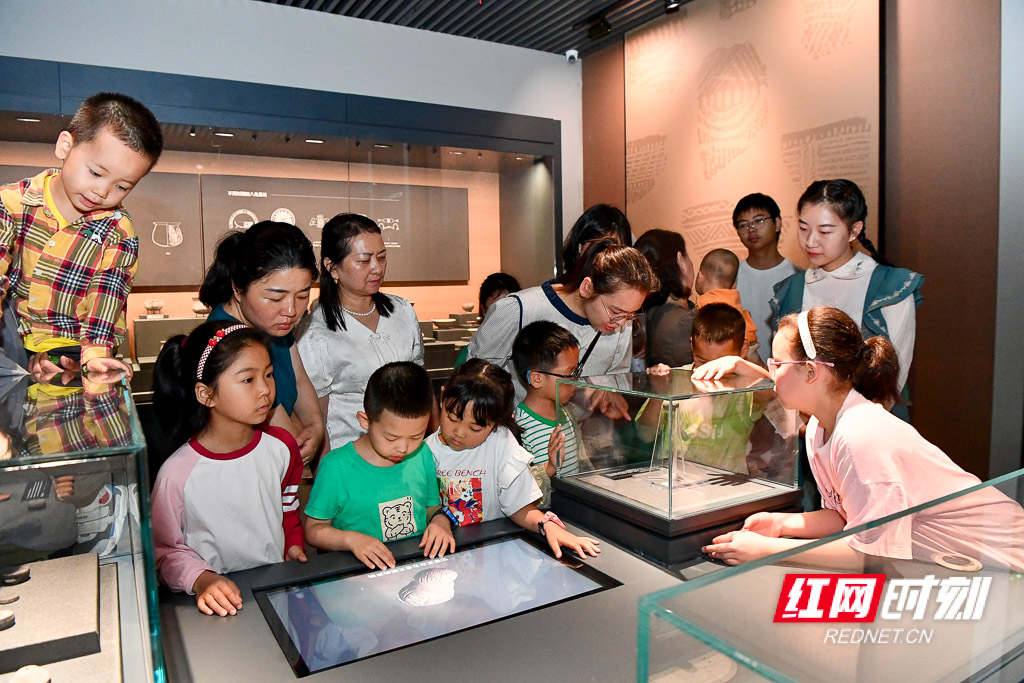 九游娱乐文化：观潮的螃蟹丨湖南文物为什么想“出差”(图7)