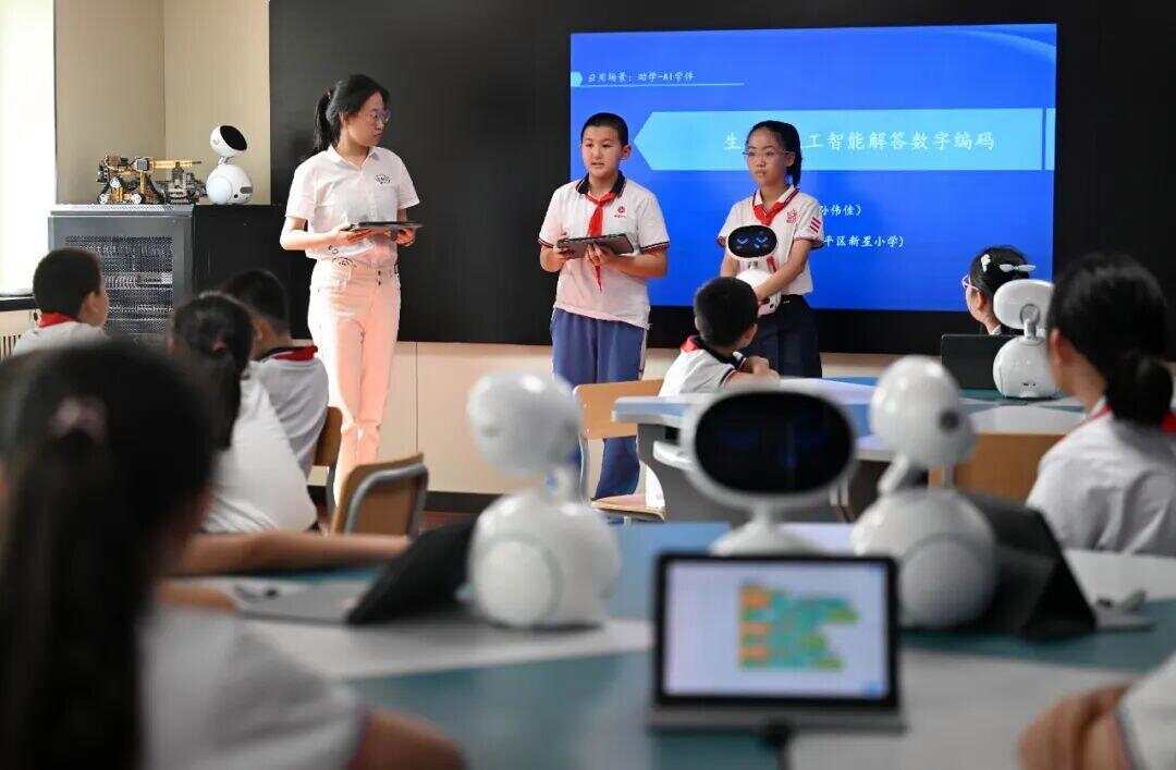 退休老师成了学校争抢的香饽饽！为什么？(图5)