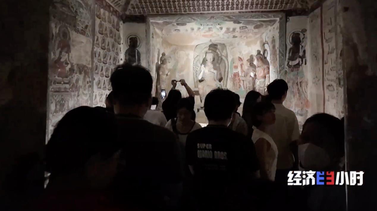 经济半小时｜飞行员有了“数字陪练”新技术“跨界”催生新职业(图1)