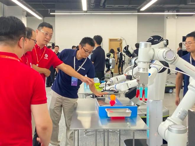 从实验室到4S店湖南开创智能机器人“场景驱动”新范式(图3)