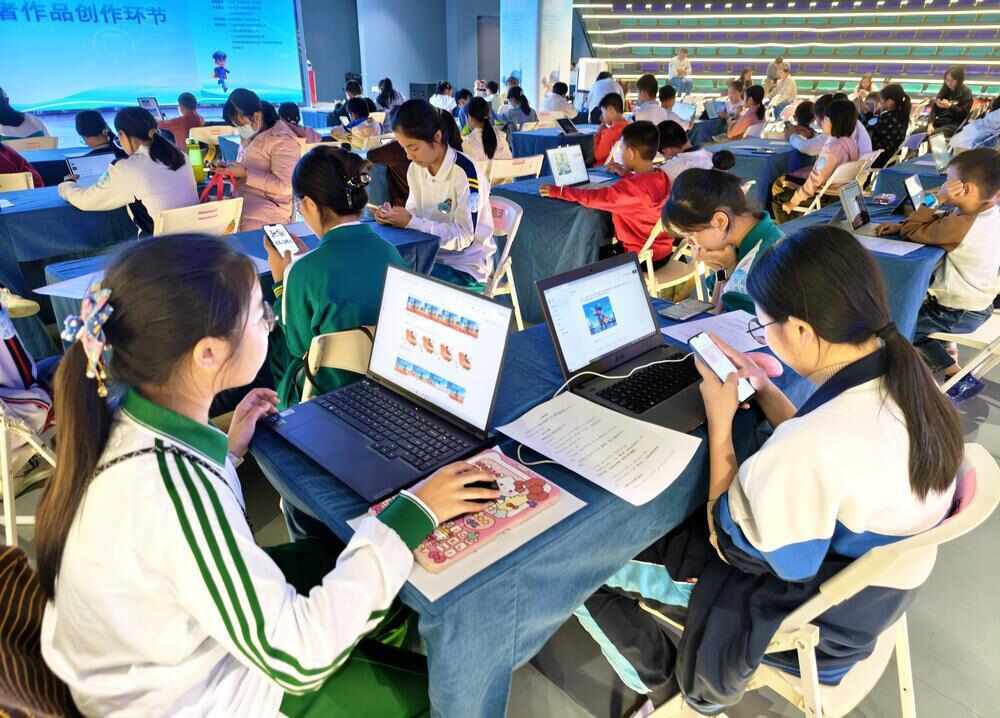 广州海珠AIGC动漫创作大赛收官AI助力“清风侠”深入人心