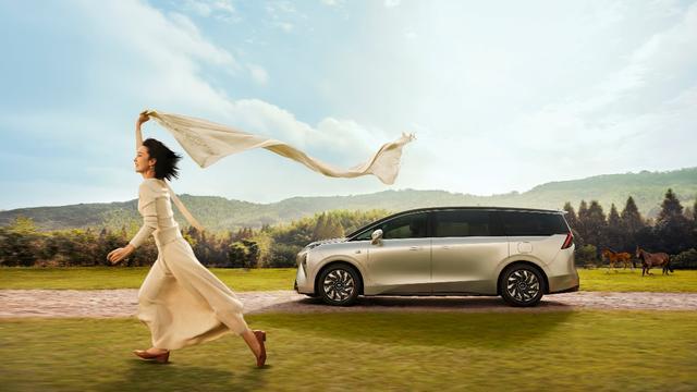 九游娱乐：MPV市场迎来大结局！至境世家上市4399万起定义旗舰MPV标准的依然是别克(图3)