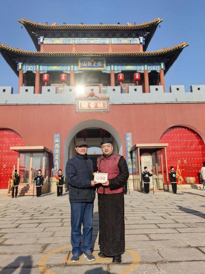 让蛋雕会“说话”！一群手艺人这样把老技艺变成年轻人的“社交货币”